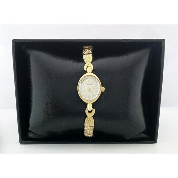 Benrus Lady's Diamonds Watch Solid 14k Yellow Gold - Picture 8 of 8